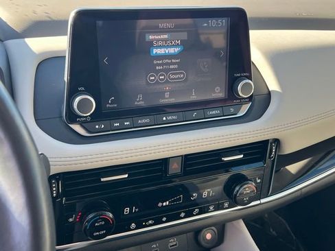 Used 2023 Nissan Rogue SL AWD/4WD image 20