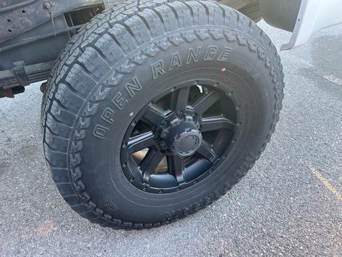 Used 2004 Ford F350 Lariat image 25