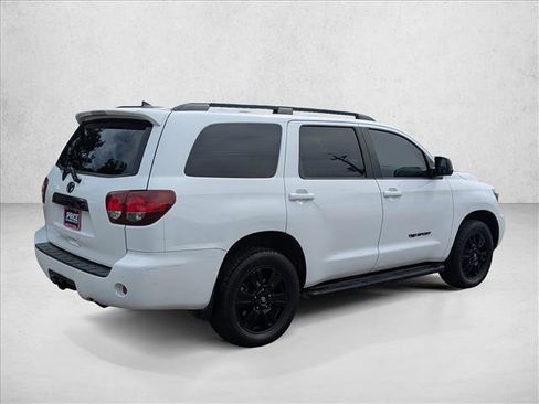 Used 2018 Toyota Sequoia TRD Sport AWD/4WD image 5
