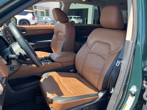 Used 2025 Nissan Pathfinder Platinum w/ Cargo Package FWD image 16