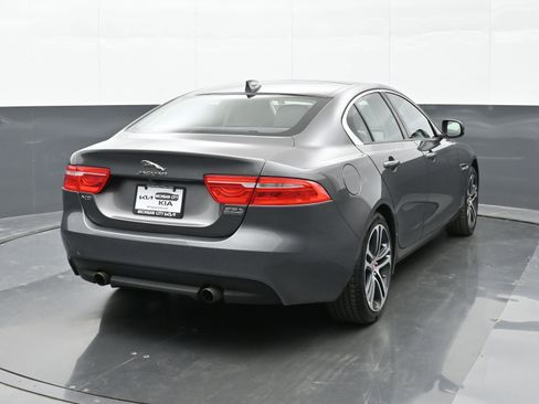 Used 2017 Jaguar XE Premium AWD/4WD image 4