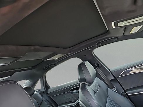 Used 2024 Audi S8 w/ S8 Comfort Plus Package image 29