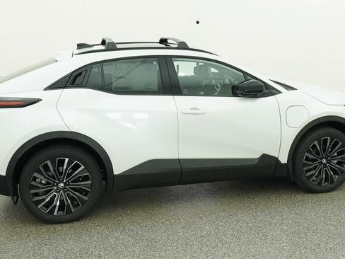 New 2026 Toyota C-HR AWD/4WD image 10