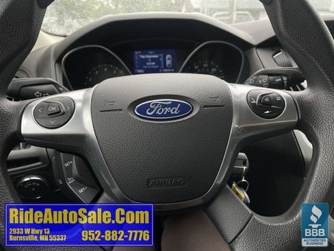 Used 2014 Ford Focus SE FWD image 18