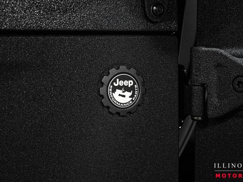 Used 2022 Jeep Gladiator Sport image 18