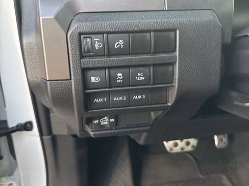 Used 2024 Toyota Tacoma SR5 image 11