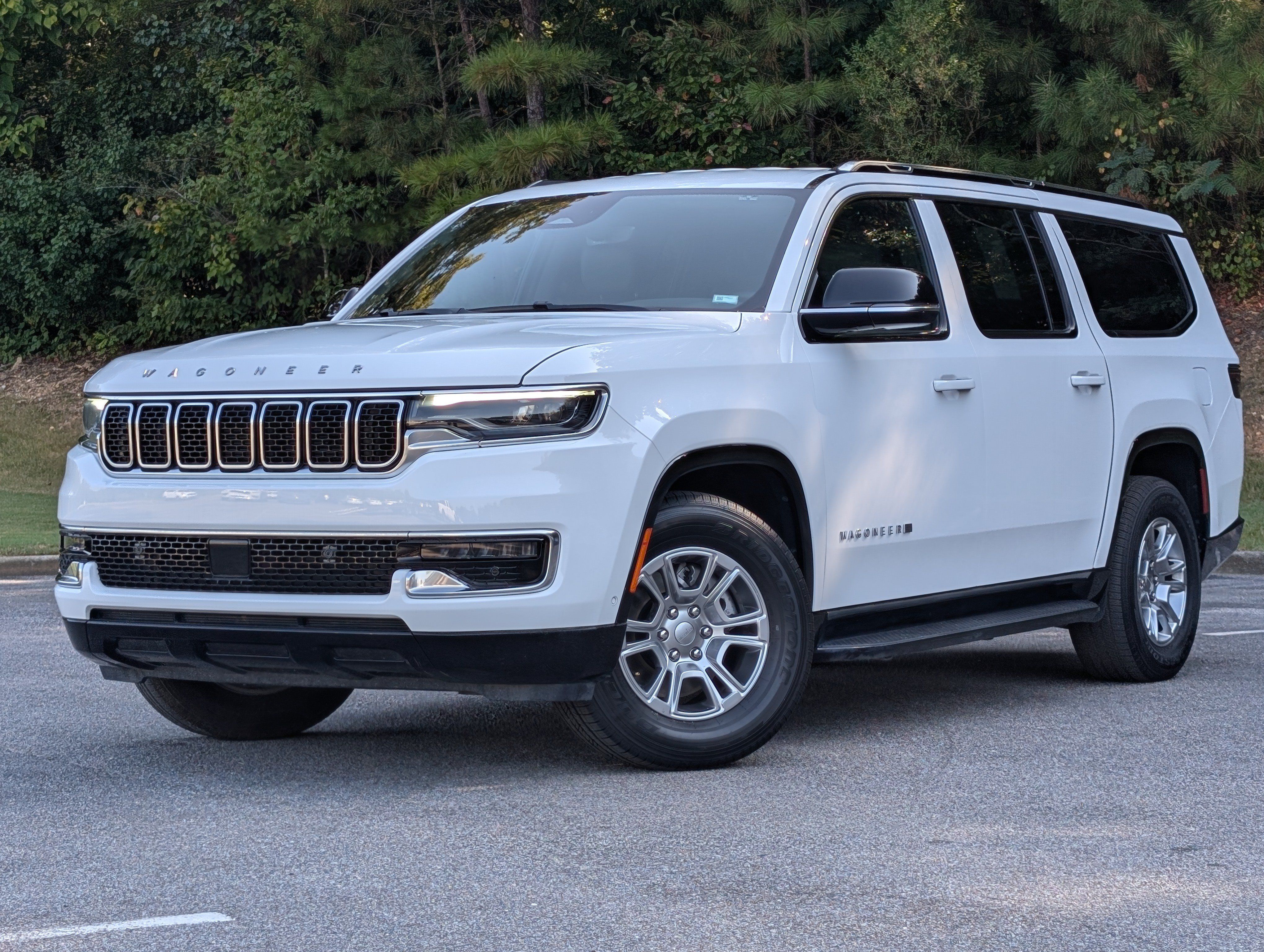 Used 2024 Jeep Wagoneer L 2WD image 5