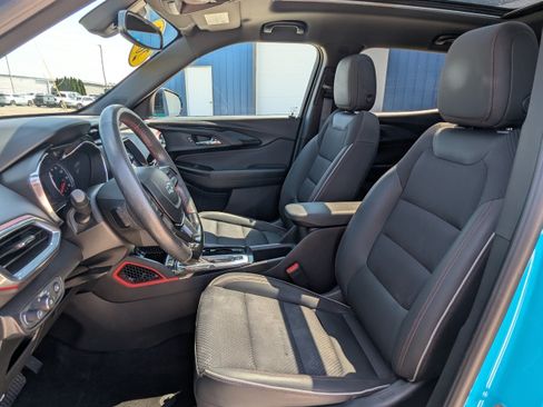 Used 2022 Chevrolet TrailBlazer RS w/ Sun and Liftgate Package AWD/4WD image 10