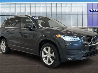 Used 2022 Volvo XC90 T6 Momentum w/ Climate Package image 1