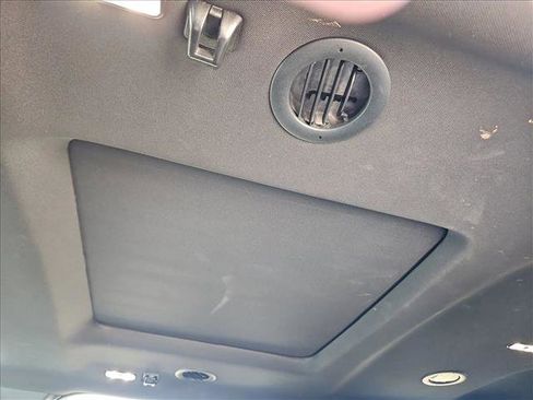 Used 2018 Ford Explorer Limited image 20