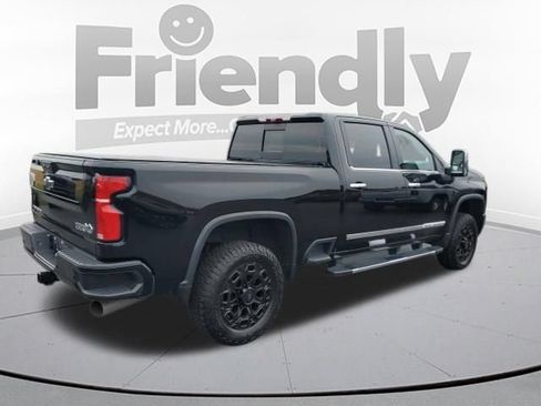 Used 2024 Chevrolet Silverado 3500 High Country w/ High Country Premium Package AWD/4WD image 5