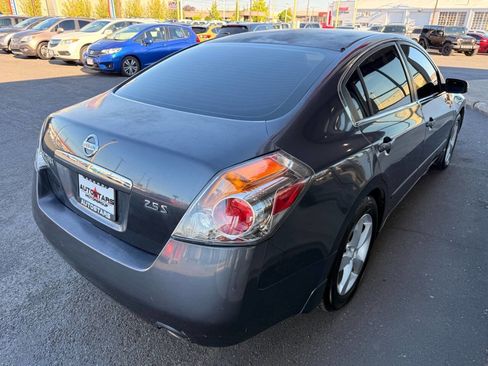 Used 2008 Nissan Altima 3.5 SE w/ Emergency Aid Pkg FWD image 5