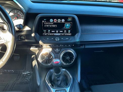 Used 2018 Chevrolet Camaro SS image 21