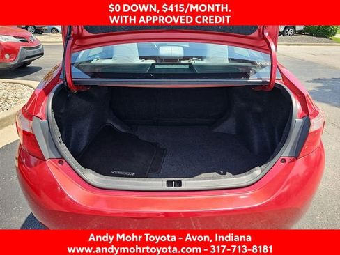 Used 2018 Toyota Corolla LE w/ Carpet Mat Package (TMS) FWD image 12
