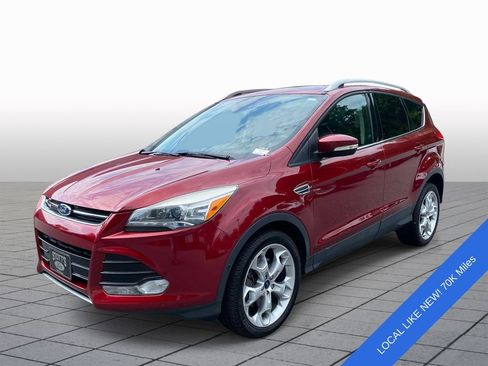 Used 2016 Ford Escape Titanium w/ Equipment Group 301A FWD image 3