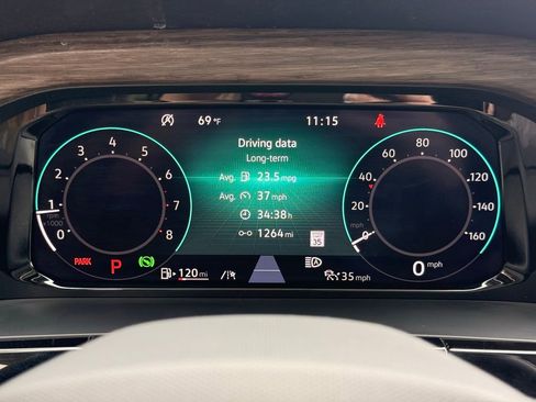 Used 2024 Volkswagen Atlas SEL AWD/4WD image 12