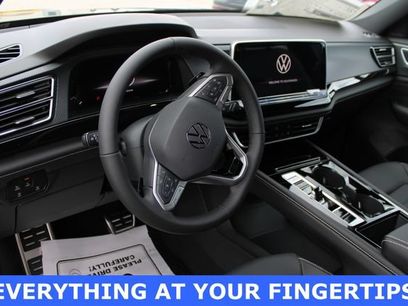 New 2026 Volkswagen Atlas Cross Sport SEL R-Line