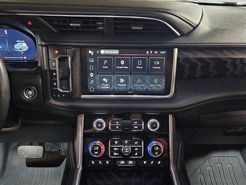 Used 2024 GMC Yukon Denali w/ Advanced Technology Package RWD image 15