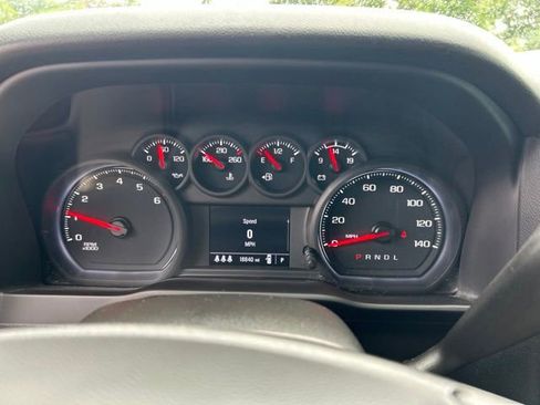 Used 2024 Chevrolet Silverado 2500 Custom w/ Custom Convenience Package AWD/4WD image 10