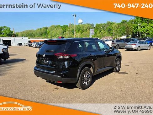 Used 2024 Nissan Rogue S AWD/4WD image 29