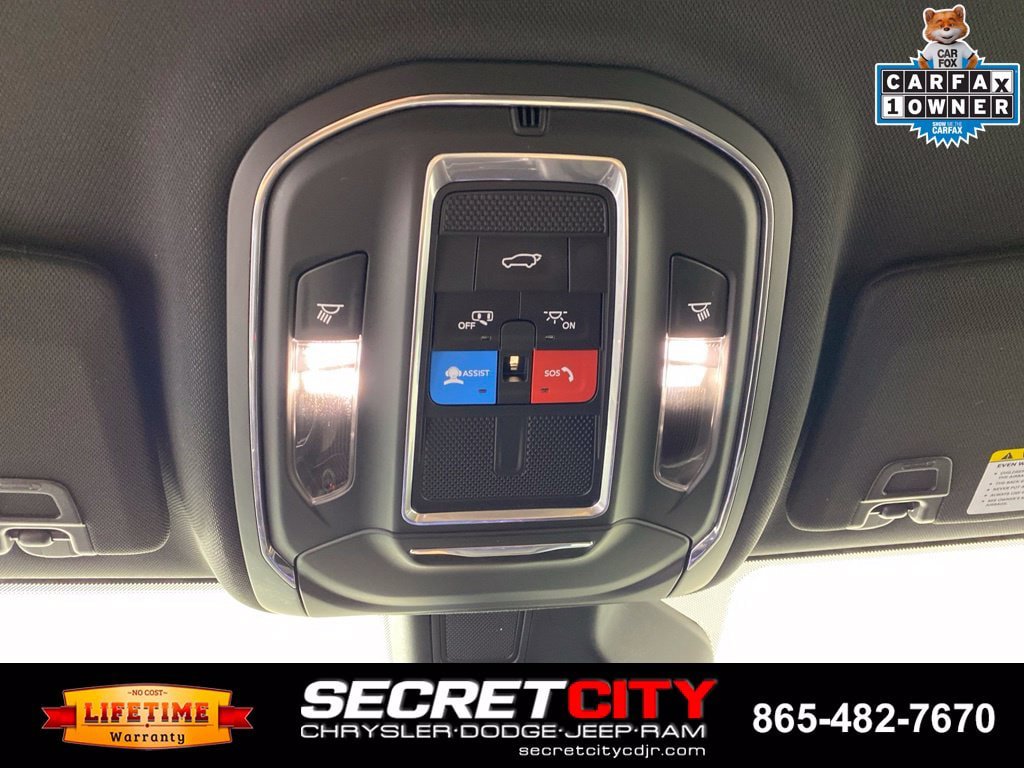 Used 2023 Jeep Grand Cherokee L Laredo AWD/4WD image 19