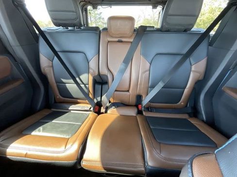 Used 2023 Ford Bronco Outer Banks AWD/4WD image 15