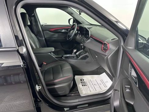 Used 2024 Chevrolet TrailBlazer RS w/ Convenience Package image 10