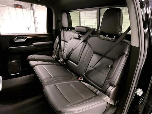 Used 2024 GMC Sierra 2500 Denali w/ Technology Package AWD/4WD image 25