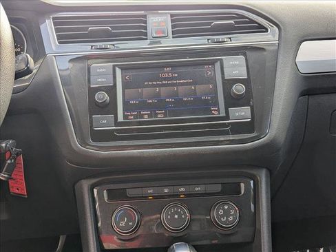 Used 2018 Volkswagen Tiguan S image 13