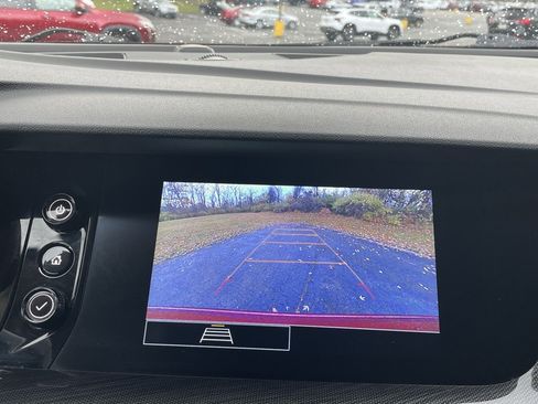 Certified 2022 Buick Envision Preferred w/ Safety Package image 34