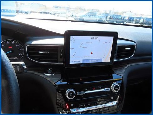 Used 2021 Ford Explorer Limited w/ Hybrid Equipment Group 310A image 16