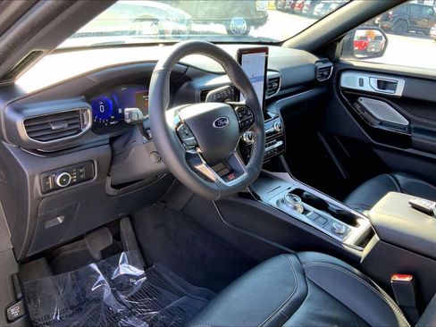 Certified 2023 Ford Explorer ST w/ Equipment Group 401A image 16