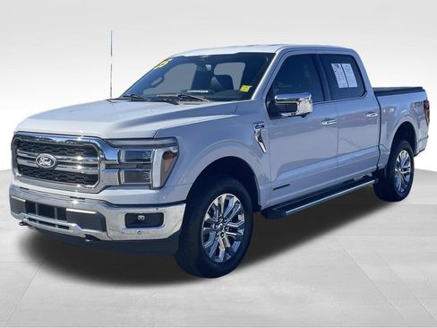 Used 2025 Ford F150 Lariat w/ Equipment Group 501A Mid image 8