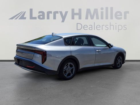 Used 2025 Kia K4 FWD image 5