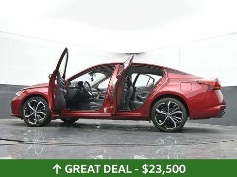 Used 2024 Nissan Altima 2.5 SR w/ SR Premium Package image 76