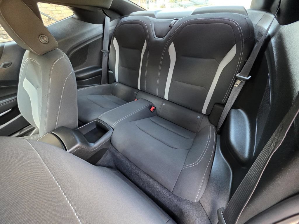 Used 2023 Chevrolet Camaro LT RWD image 9
