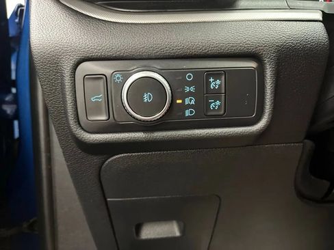 Used 2020 Ford Explorer XLT w/ Equipment Group 202A AWD/4WD image 29