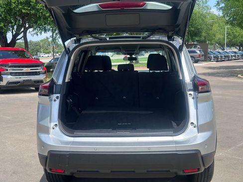 Used 2024 Nissan Rogue S image 14