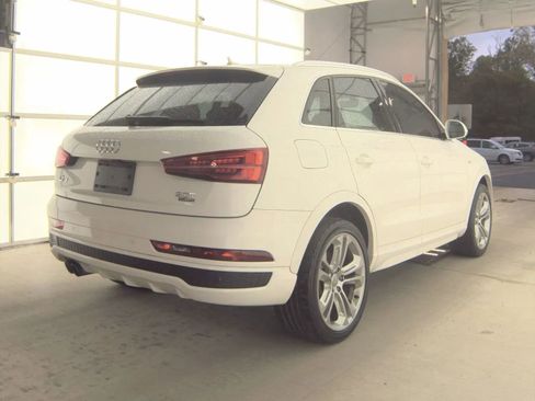 Used 2016 Audi Q3 2.0T Prestige w/ Prestige Package AWD/4WD image 2