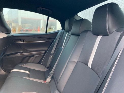 Certified 2025 Toyota Camry SE w/ Convenience Package image 11