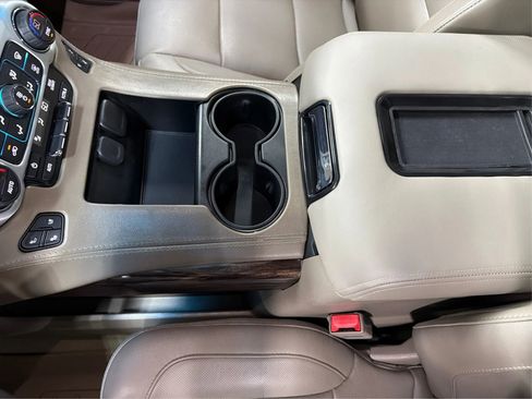 Used 2018 GMC Yukon SLT w/ Premium Edition RWD image 33