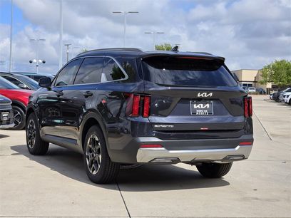 New 2026 Kia Sorento S w/ S Panoramic Sunroof Package