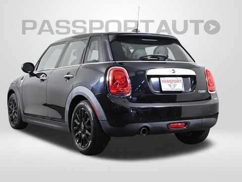 Used 2015 MINI Cooper 4-Door Hardtop FWD image 5