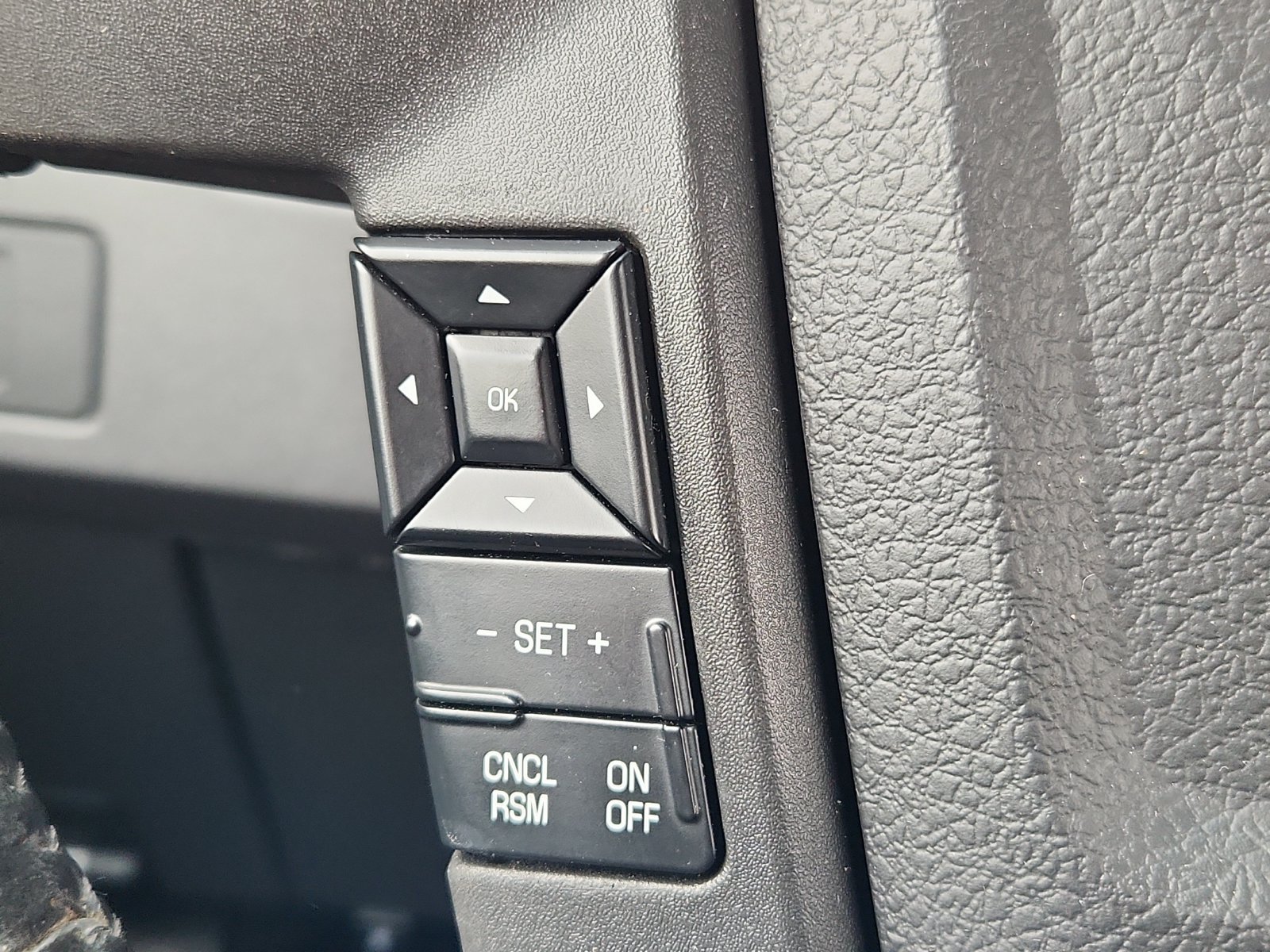 Used 2011 Ford F150 XLT w/ XLT Convenience Pkg RWD image 18