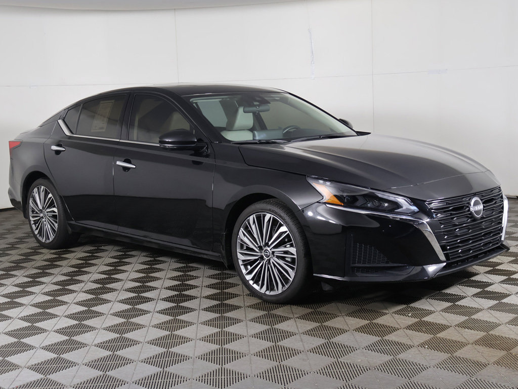 Used 2025 Nissan Altima 2.5 SL FWD image 50