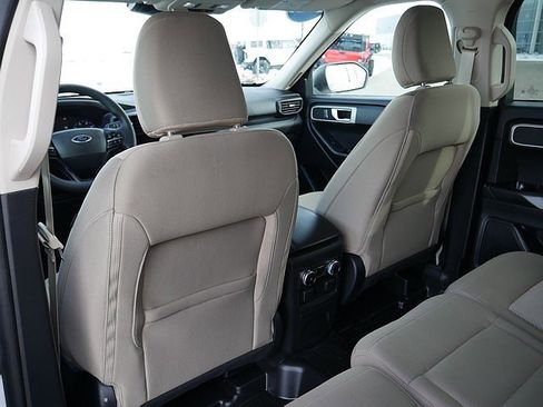 Used 2023 Ford Explorer 4WD image 15