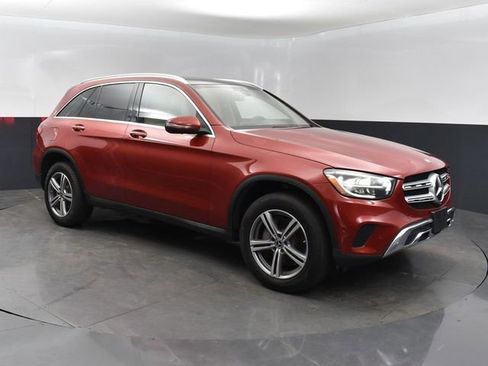 Used 2021 Mercedes-Benz GLC 300 w/ Premium Package image 17