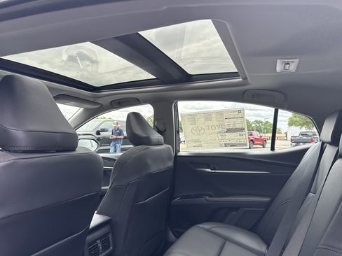 New 2026 Toyota Camry XLE AWD/4WD image 27