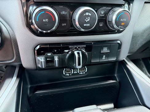 Used 2022 RAM 1500 Big Horn w/ Trailer Tow Group AWD/4WD image 16