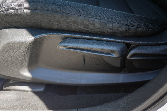 Used 2025 Honda HR-V LX image 23